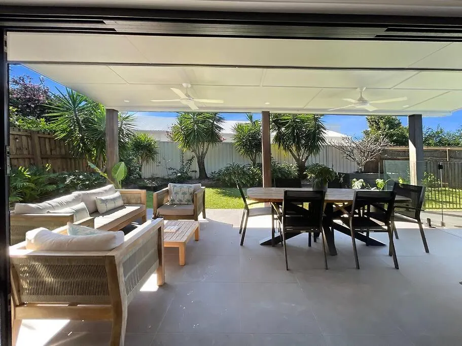 Summer Retreat 4 Min Drive From Moololaba Beach Mooloolaba