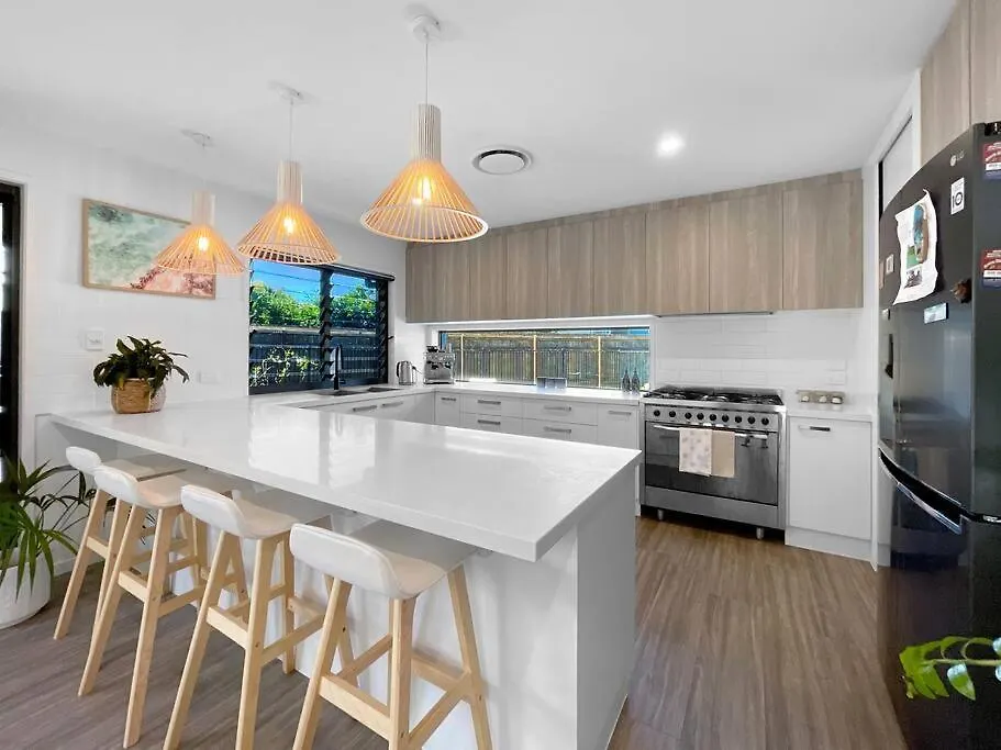 Summer Retreat 4 Min Drive From Moololaba Beach Mooloolaba 0*,  Australia